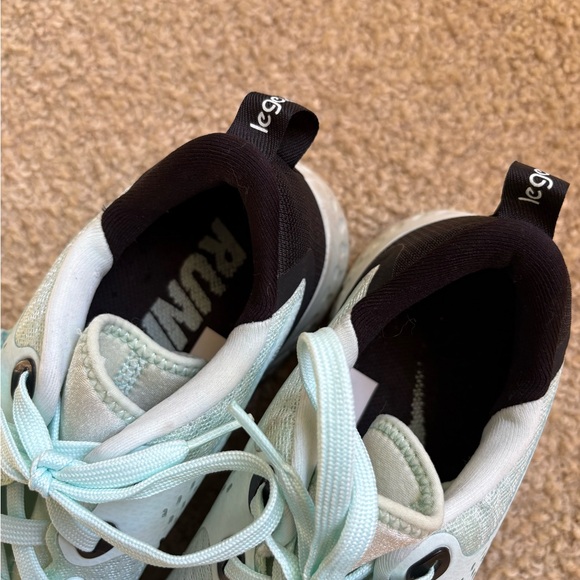 Nike React Women's Running Shoes - Picture 5 of 8